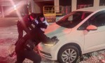 【春节我在岗】群众车辆陷雪受困，巡逻民警火速驰援解民忧